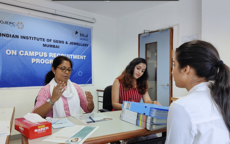 Indian Institute of Gems & Jewellery Mumbai Student Life photo 17